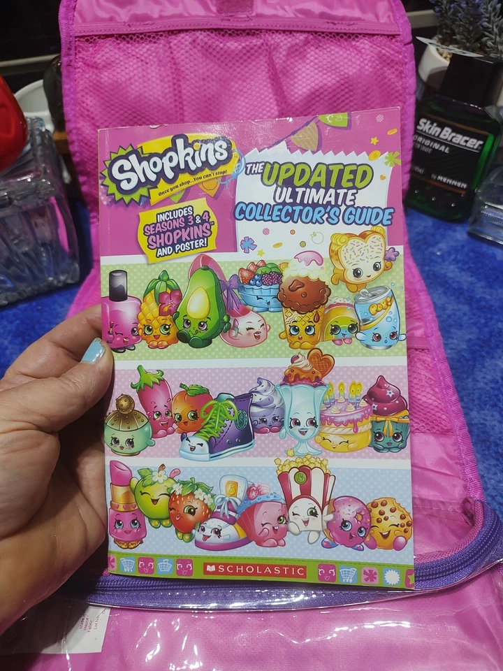 Estuche de transporte de viaje Shopkins triple compartimento de almacenamiento fácil de transportar y guiar Foto 3 de 4