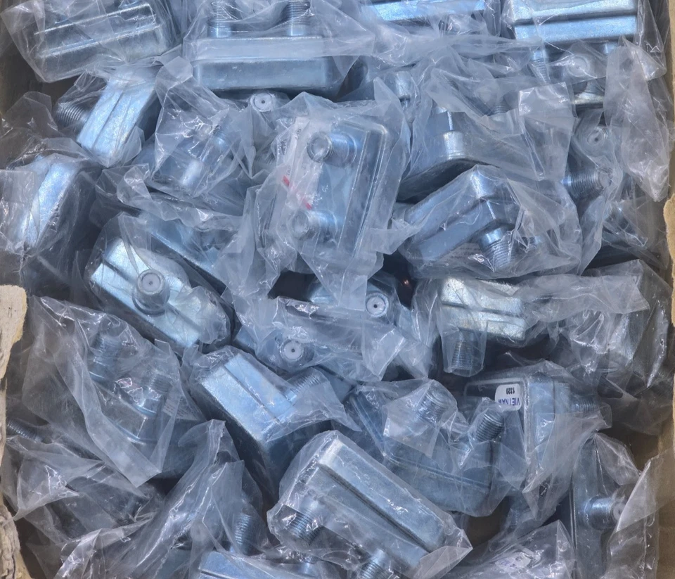 TWENTY FIVE (25) Regal Splitter zdrdcuv10-4 5-1000 MHz 4db - Image 2 of 4