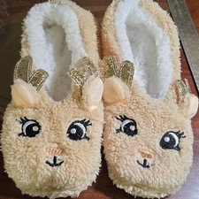 BRAND NEW Womens Deer Reindeer Slippers Cozy Plush Fleece Lined L 9 tan white