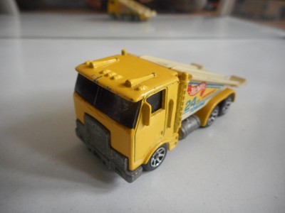 Hotwheels Ramp Truck in Yellow/White