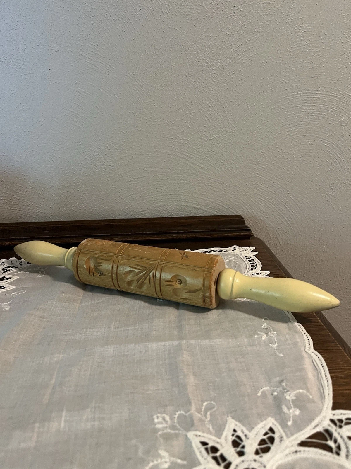 Vintage Embossed Wooden Rolling Pin
Opens in a new window or tab