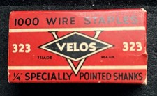 VINTAGE VELOS 323 WIRE STAPLES PART CONTENTS AS SHOWN