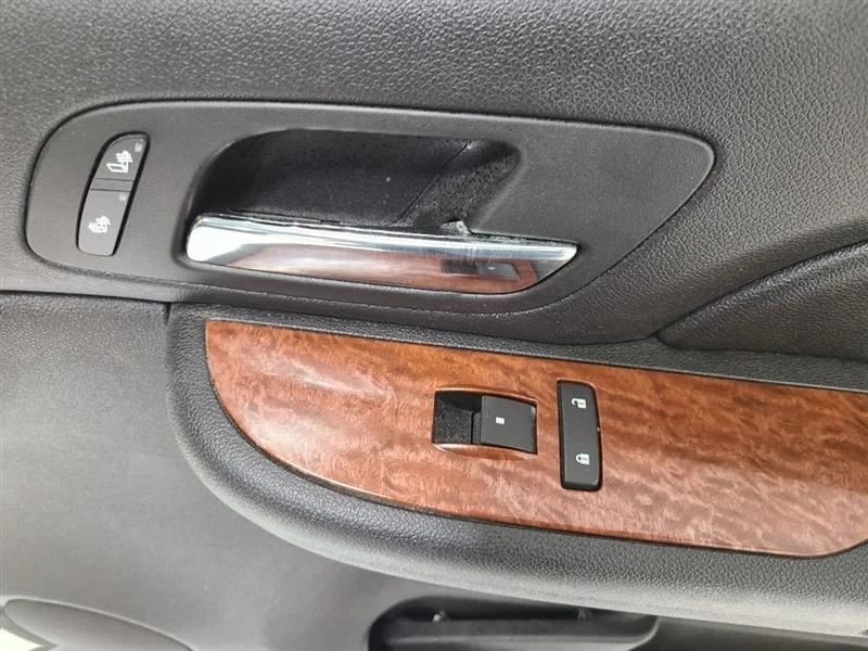 2007 GMC YUKON Front Door Trim Panel Foto 3 de 4