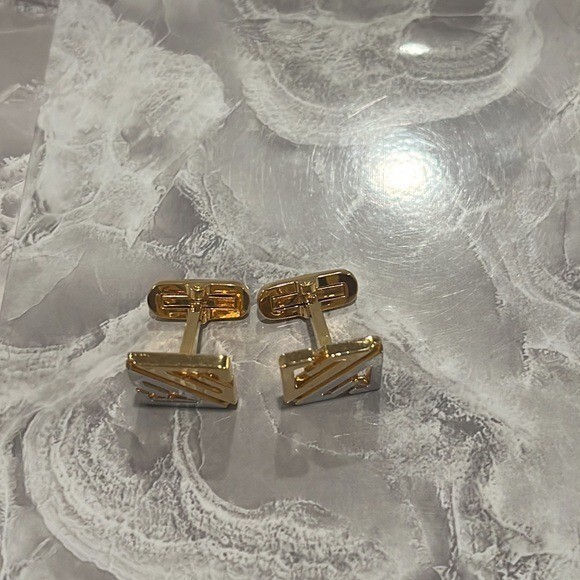 Givenchy two tone square cuff links - image 6