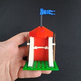 Vintage Lego Castle: Castle Guard 6035 PLEASE READ