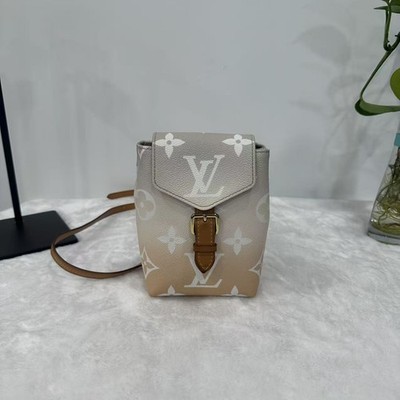 Louis Vuitton Tiny Backpack Monogram By The Pool Gradient X012 26.06.14