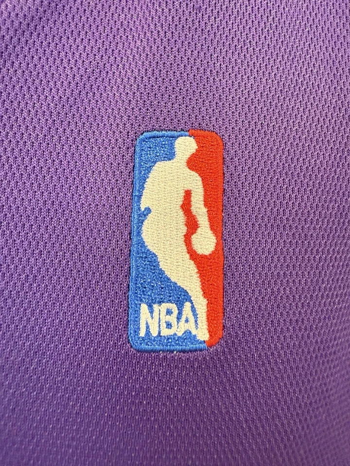 Camiseta deportiva Reebok auténtica Kobe Bryant Lakers púrpura #8 vintage para hombre talla 52 Foto 4 de 4