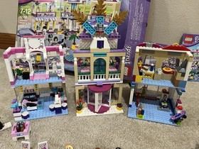 LEGO Friends: Heartlake Shopping Mall (41058) Complete Set with Box and Manual