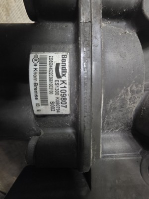 K109807 | Genuine Bendix  ABS TABS-6 Trailer Module Valve