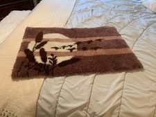 MID CENTURY LATCH HOOK RUG 36 X 24"
