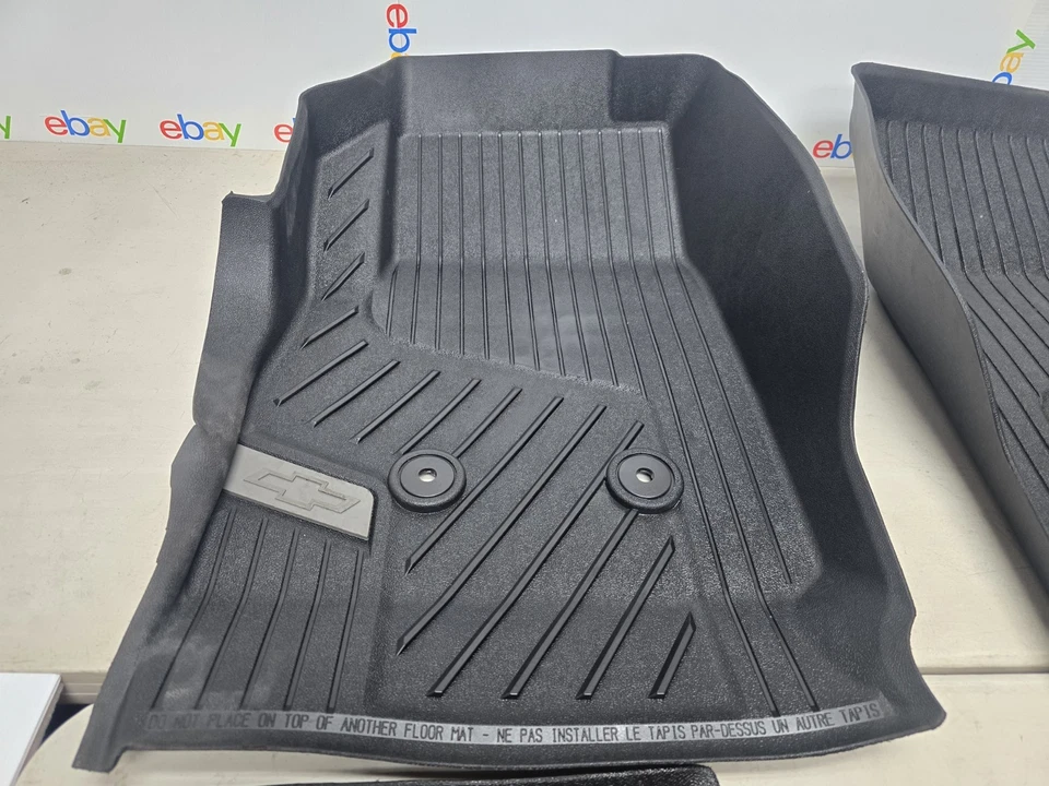 Alfombrillas originales Chevrolet Colorado 15-22 doble cabina para todo tipo de clima alfombrillas forradas OEM Foto 2 de 4