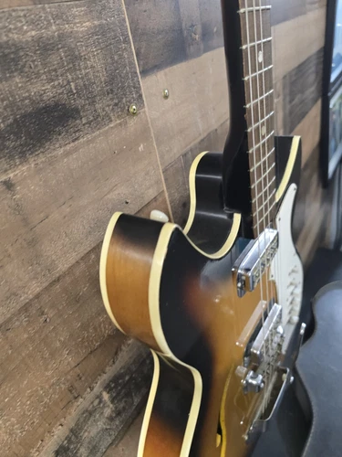 Vintage Harmony Rebel H82 Electric Guitar Sunburst W/Hard Case - Picture 11 of 21