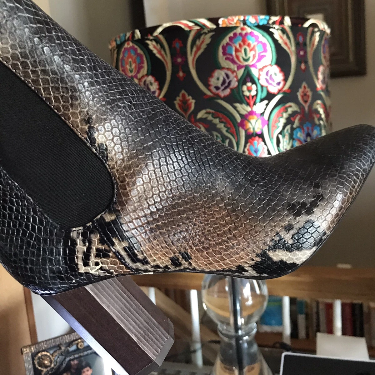 Donald pliner sale laila bootie