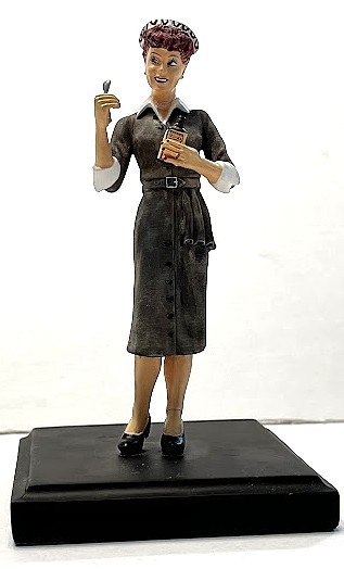 I LOVE LUCY ~ Vitameatavegamin Lucy Figurine