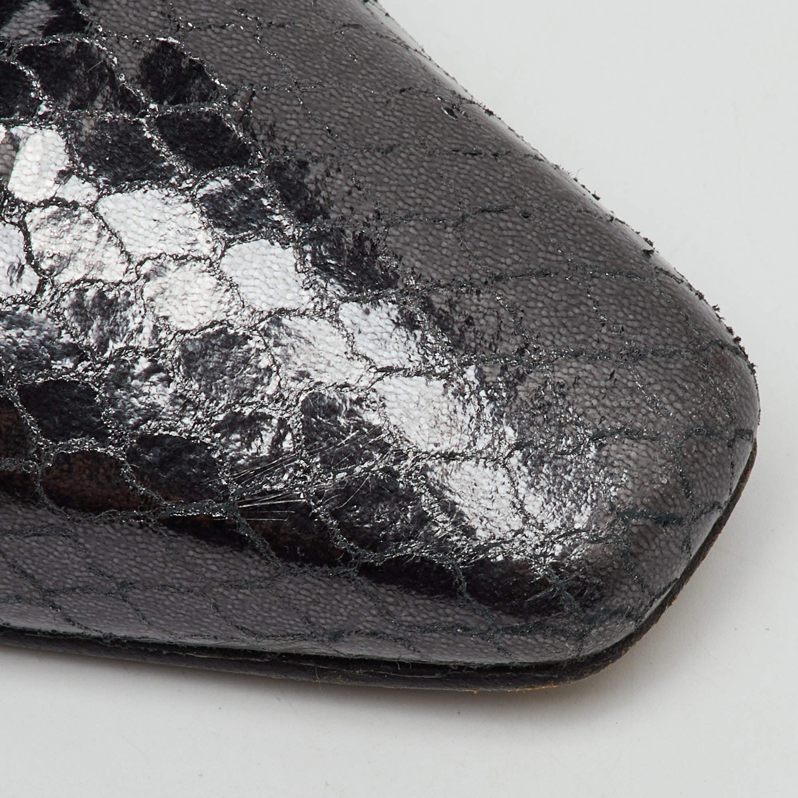 Stuart Weitzman Black Python Embossed Leather Pum… - image 7