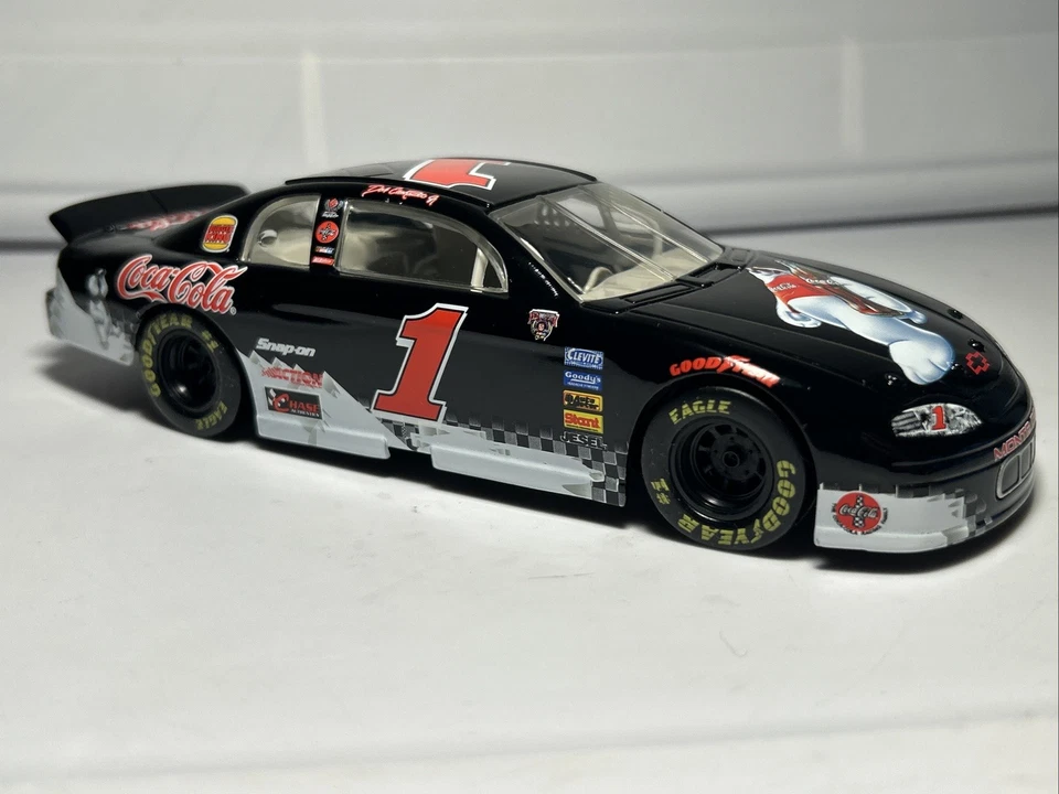1998 Dale Earnhardt Jr #1 Coca Cola Polar Bear 1/24 Diecast Winners Circle - Image 4 of 4