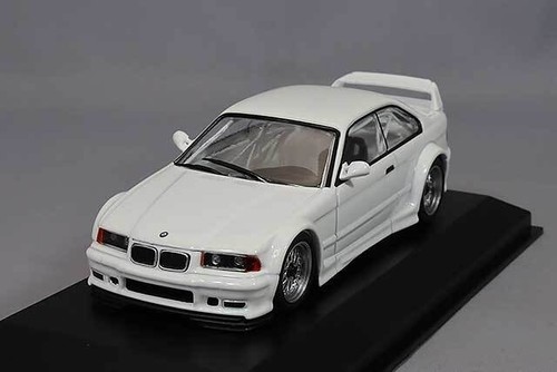 Modèle Réduit BMW M3 (E36) GTR 1993 – Échelle 1/18, Blanc, Werk83 Neuf