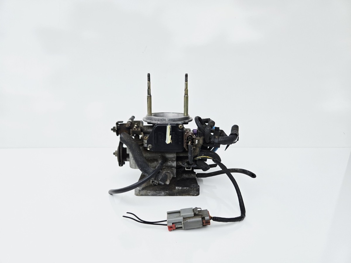 1998-2002 Nissan Frontier Xterra D21 Manual Throttle Body Assembly