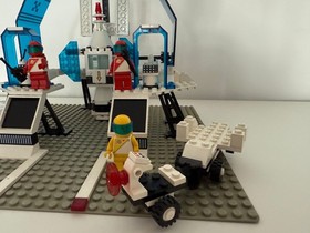 Lego Space Futuron 6953:Cosmic Laser Launcher