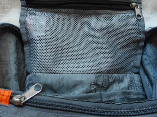 Ricardo Beverly Hills Travel Toiletry Zippered Bag Hanging Organizer 9 x10 x 4 - Picture 11 of 14