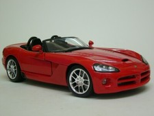 Maisto 31632 2003 Red Dodge Viper SRT10 1/18 Scale car New Boxed Tracked 48 Post