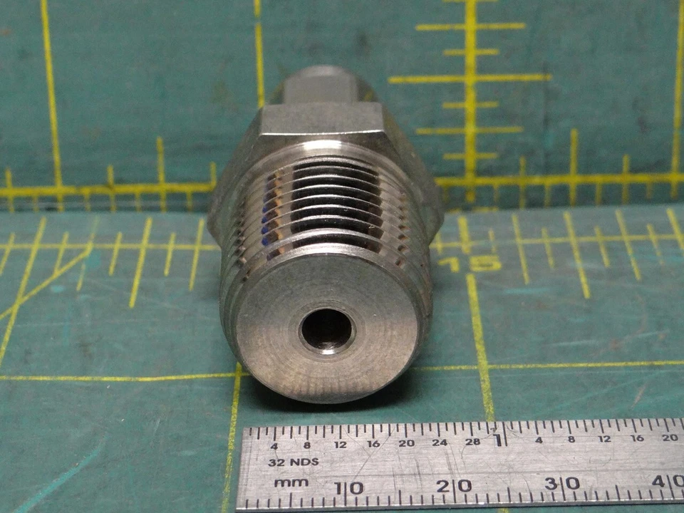 Stainless Steel Swagelok Fitting Male Connector 1/2" NPT x 1/4" Compression Tube - Image 3 of 4