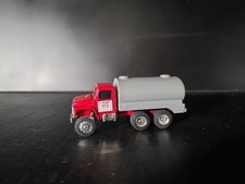 Camión cisterna de leche Peterbilt Matchbox de colección cabina roja tanque blanco fundido a presión 1/64