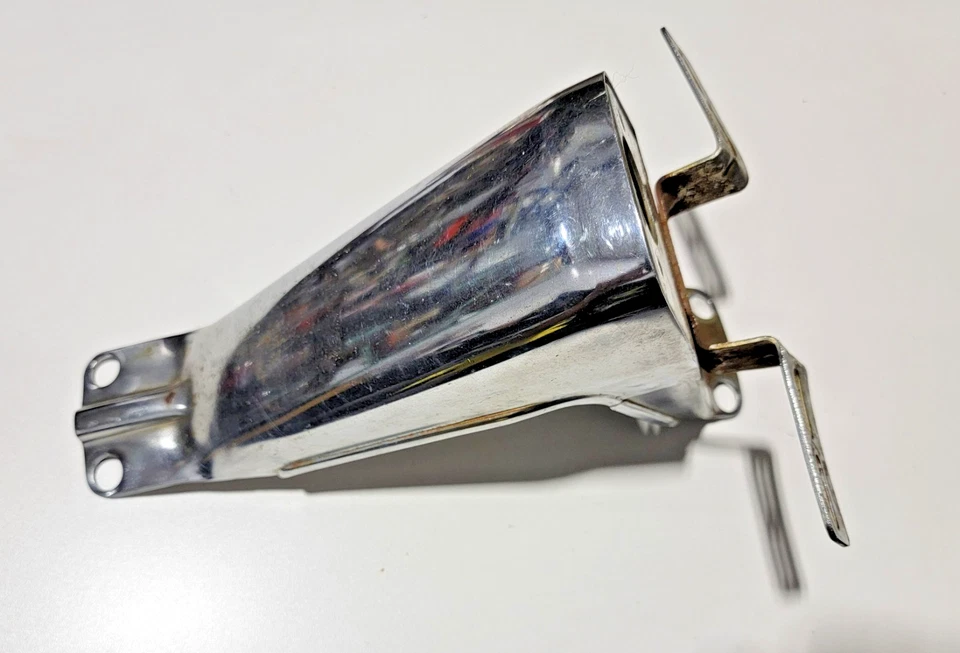 Soporte de matrícula de luz trasera 1973-1977 Suzuki GT750 GT 750 Water Buffalo Foto 3 de 4