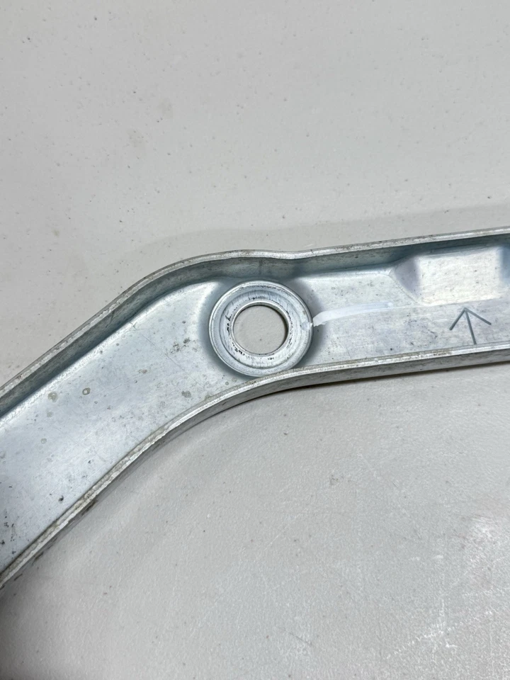 09-20 NISSAN 370Z NISMO CONVERTIDOR CATALÍTICO SOPORTE SOPORTE FABRICANTE DE EQUIPOS ORIGINALES #0351 Foto 3 de 4