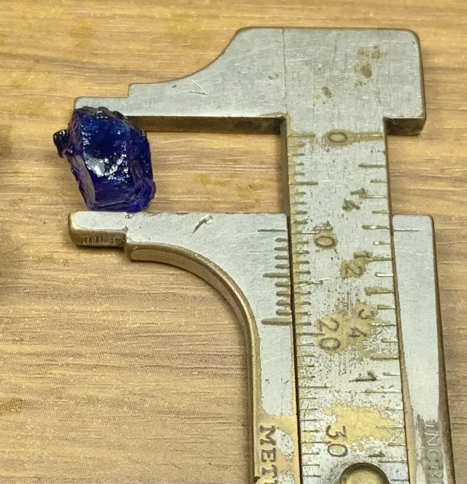 САПФИР НЕОБРАБОТАННЫЕ ОГРАНЕННЫЕ ДРАГОЦЕННЫЕ КАМНИ КОМПЛЕКТ ОПТОВЫЙ ЛОТ ОПТОВЫЙ ДРАГОЦЕННЫЙ КАМЕНЬ СИНИЙ НАТУРАЛЬНЫЙ НЕОГРАНЕННЫЙ - Изображение 4 из 4