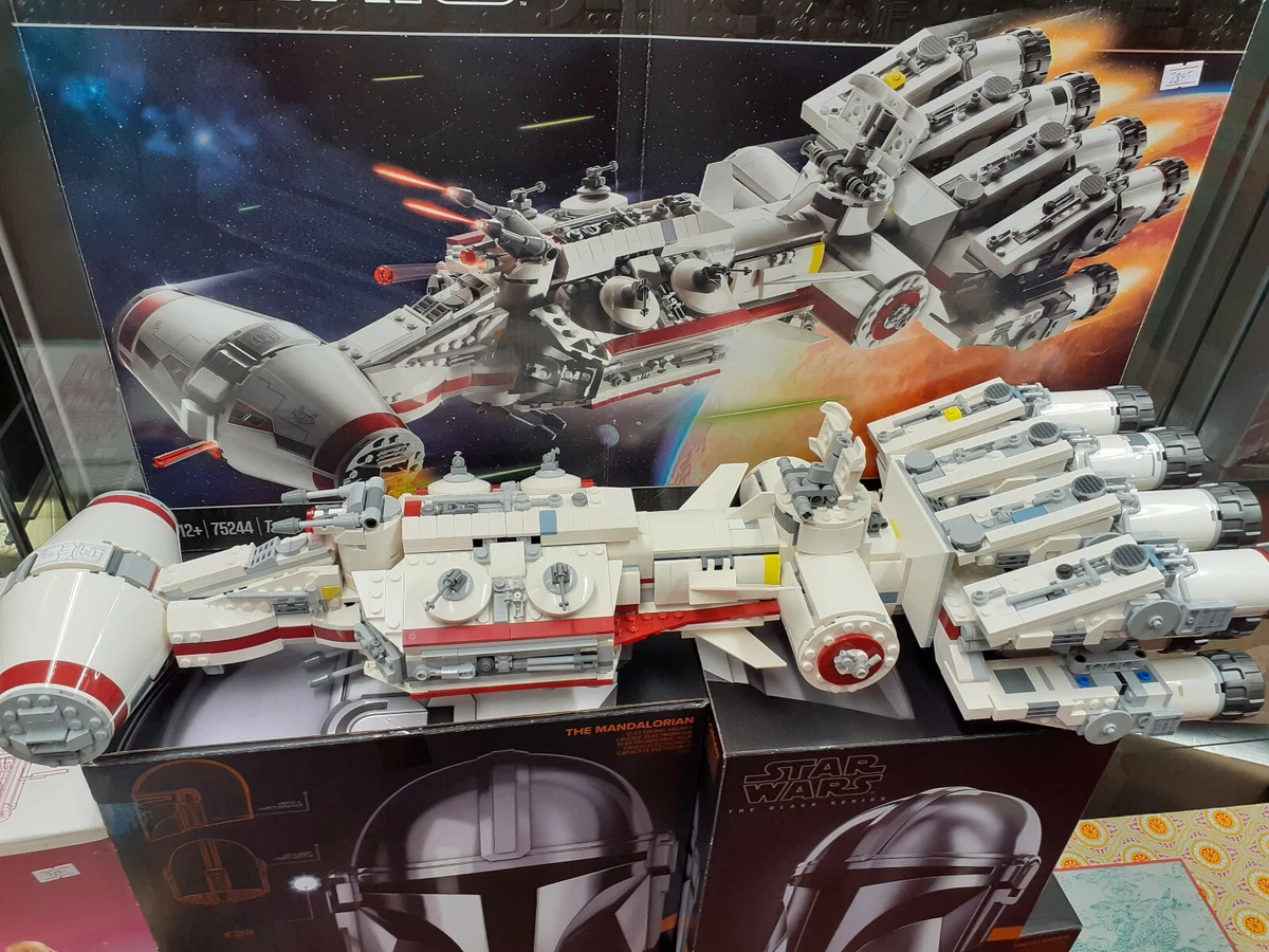 Lego hotsell tantive v
