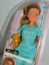 Pet Vet Dream Ella I AM Fashion Doll w/ Pet Dog 11.5 inch Veterinarian MGA