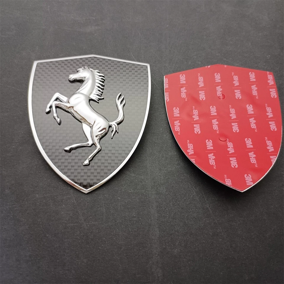 Conjunto de emblema Ferrari 360 365 fibra de carbono Fender Shield Badge - Imagem 2 de 2
