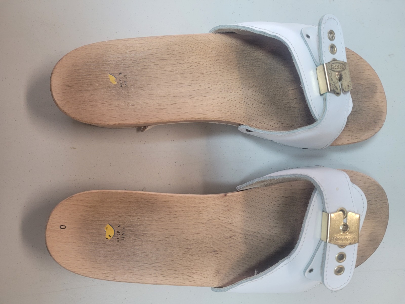Sandalias Dr. Scholls Tacón Madera Correa Blanca Colección Original Talla 10