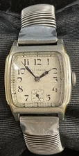 ILLINOIS Derby 27X33 mm wristwatch 14K gf Silver tone