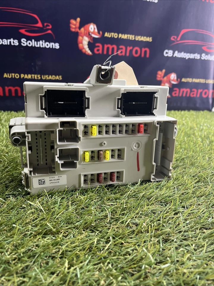 2015-2016 CHRYSLER 200 Body Control BCM 68273253AC OEM - Image 3 of 4