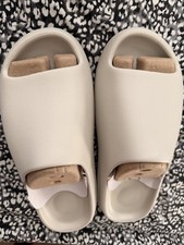 Yeezy Slide Cream Size 13