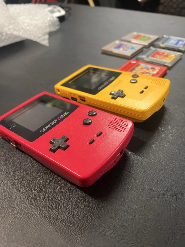 Pacote com 2 cores Game Boy e Pokémon Red incluídos e mais 4 jogos - Imagem 2 de 4