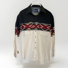 Vintage 90s Wrangler SouthWest Western Aztec Black Pearl Snaps Shirt Men  s M
