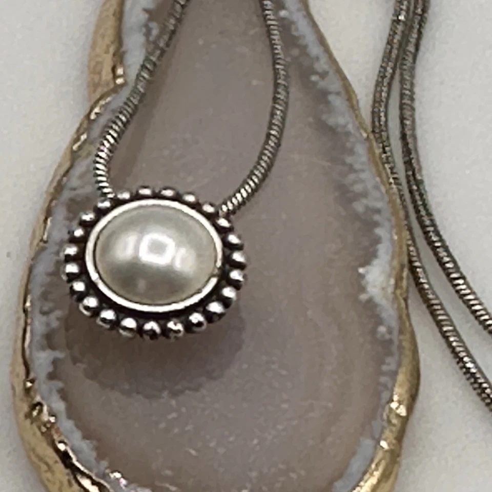 Collar Colgante Pequeño Plata Perla Brillo Brighton Ajustable 16 a 18 Pulgadas Foto 3 de 4