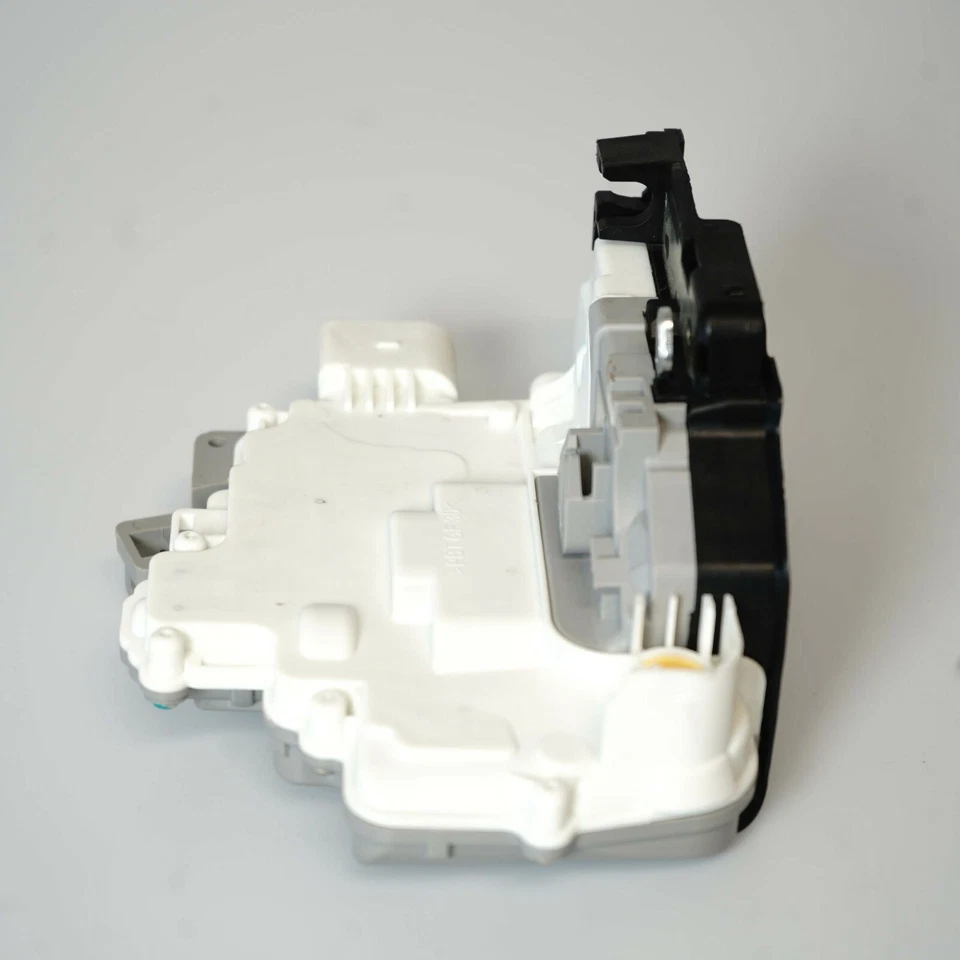 Mecanismo de actuador de cerradura de puerta Audi Q5 2007-2016 A4 A5 Q3 Q7 TT y VW Touareg RHR Foto 4 de 4