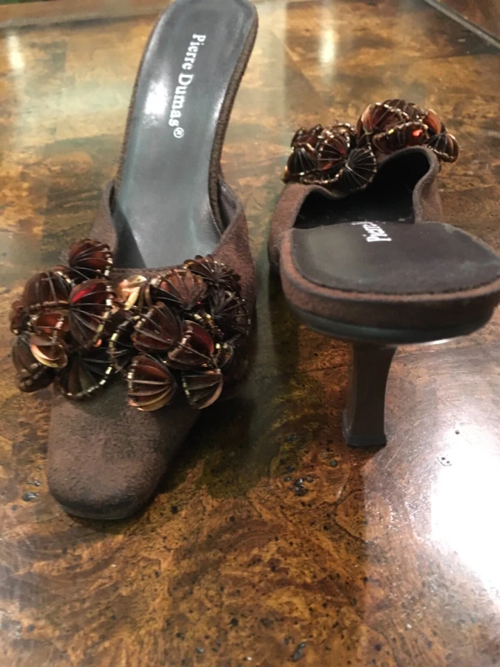 "PIERRE DUMAS"" КОРИЧНЕВАЯ ЗАМША 7 М 3"" КАБЛУК МЕТАЛЛИЧЕСКИЙ ""ЦВЕТОЧНЫЙ"" АКЦЕНТ" - Изображение 2 из 4