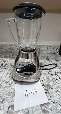 Oster 6812-001 16-Speed   Core Blender with Glass Jug Great Condition