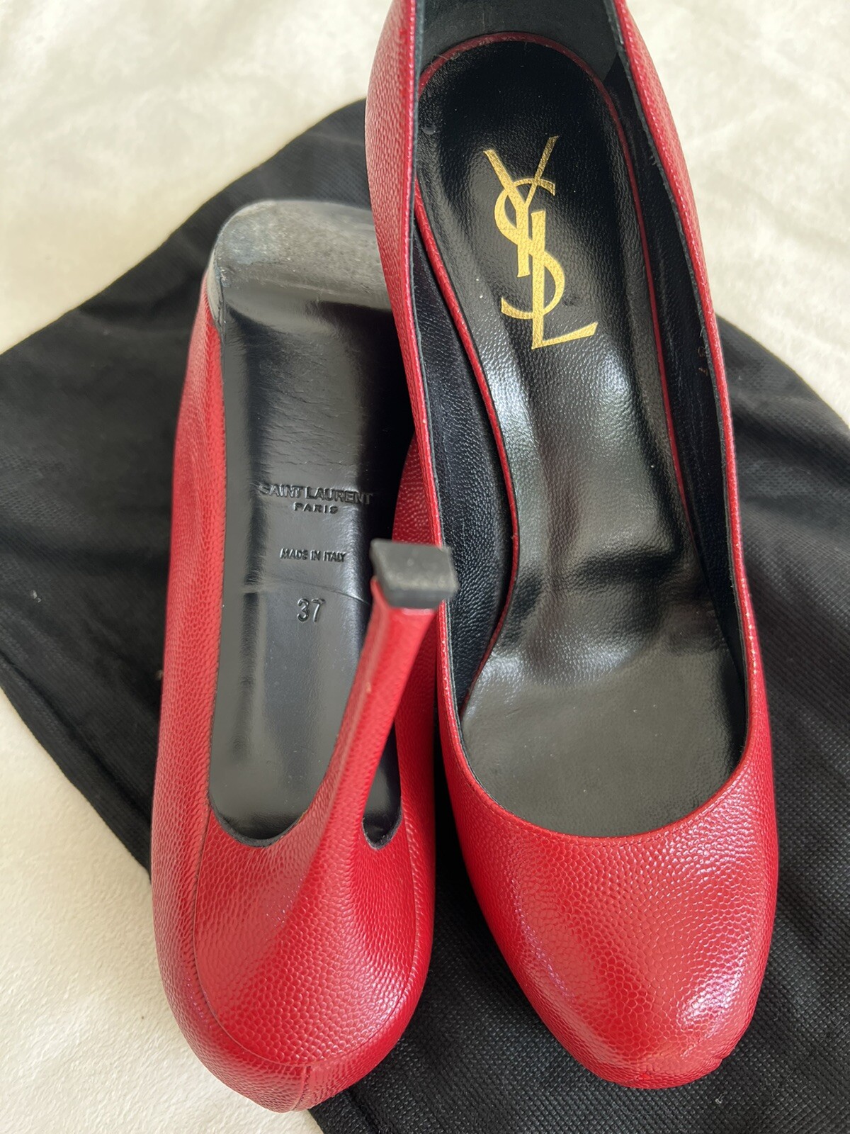 Scarpe indossate una volta Yves Saint Laurent Élégant in pelle rossa taglia 7 europee 37
