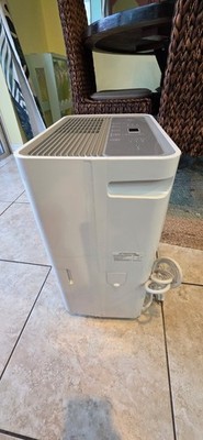 Hisense Dehumidifier - Excellent Condition - Keep Your Home Dry!