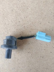 00-04 Nissan Pathfinder Vacuum Switch Swirl Control Valve Sensor SPDB28-111 OEM