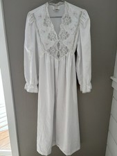 Vintage Barbizon White Satin Lace Long Robe Bridal Lingerie Lightweight Size L