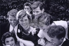 JOHN F KENNEDY JACKIE BOUVIER WEDDING FAMILY PORTRAIT 1953 4X6 PHOTO