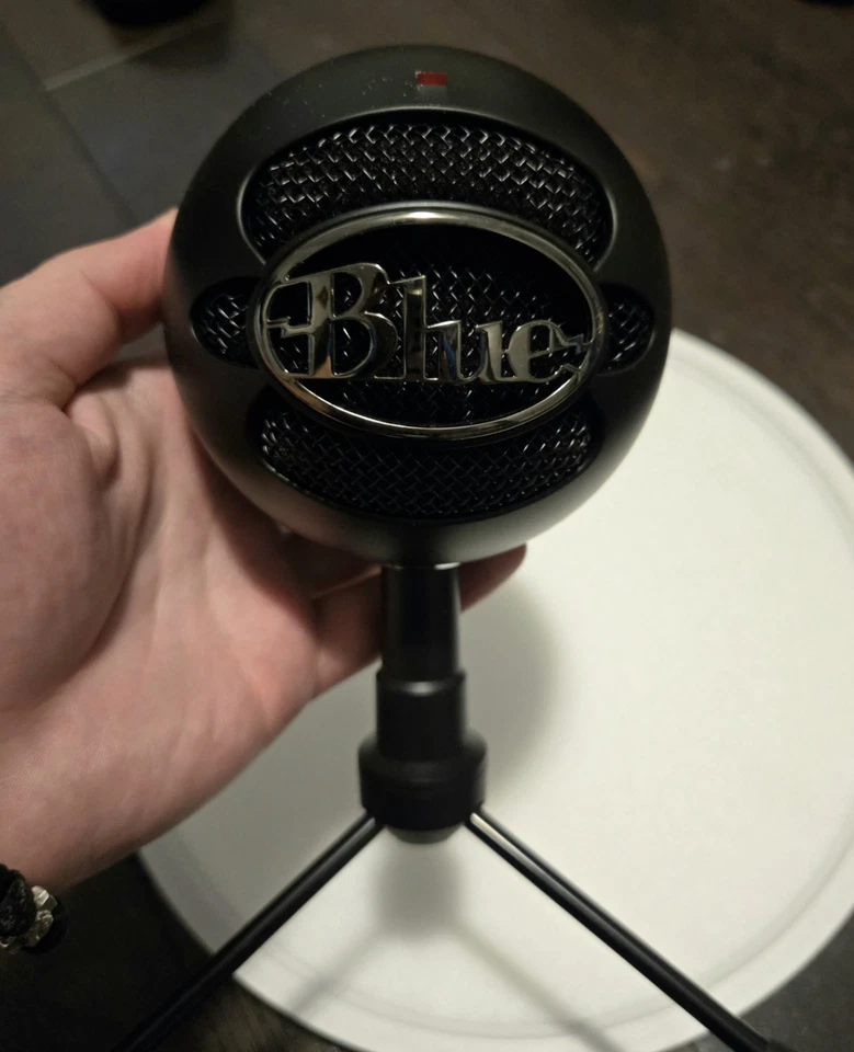 Blue Microphones Snowball Ice Condenser Microphone Black - Image 2 of 4