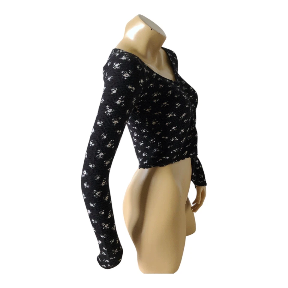 Camisa corta térmica acanalada negra manga larga talla pequeña HOLLISTER para mujer Foto 3 de 4